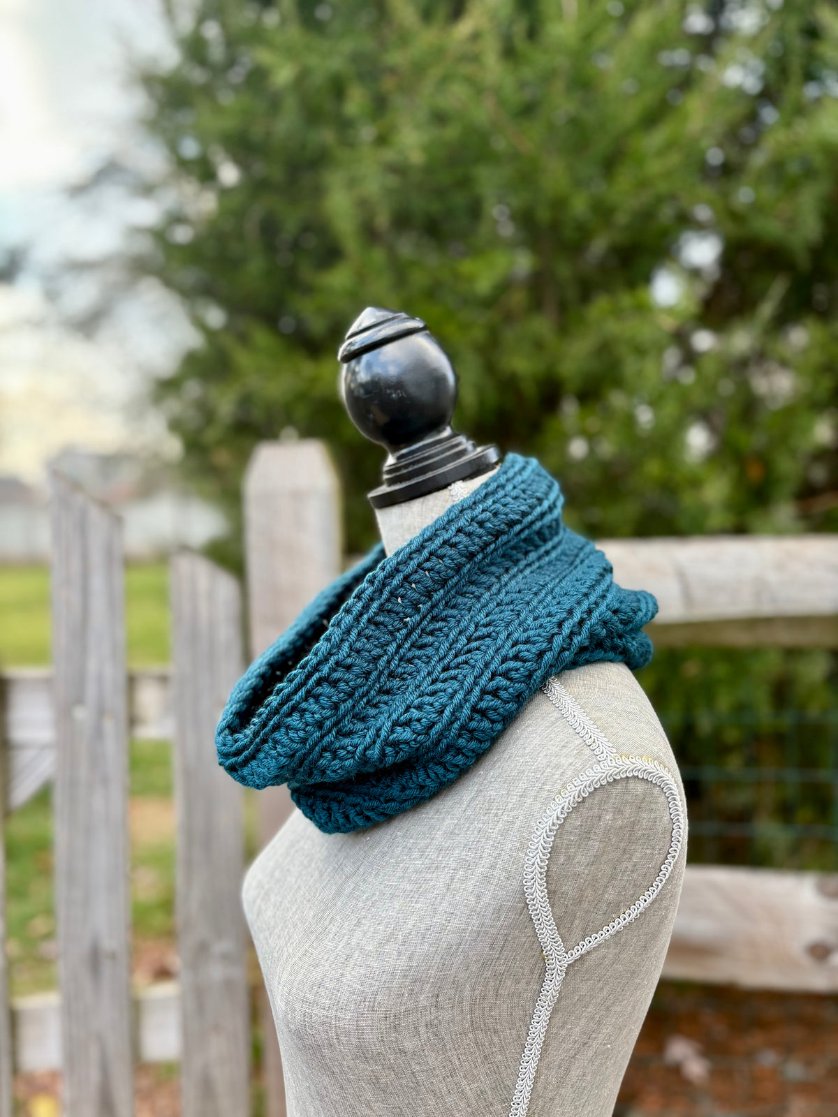 Everyday Comfort Cowl in Peacock