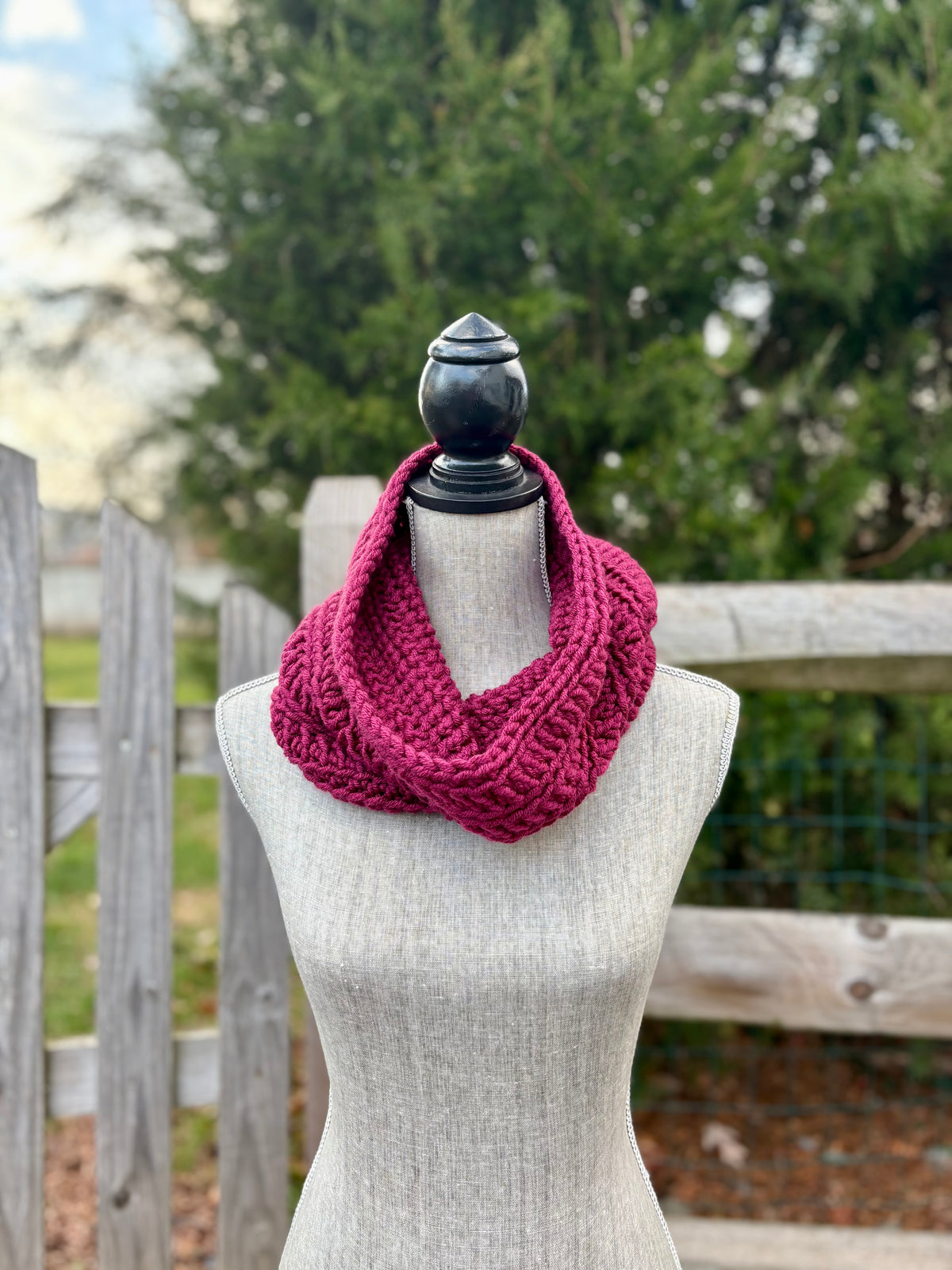 Everyday Comfort Cowl in Maroon