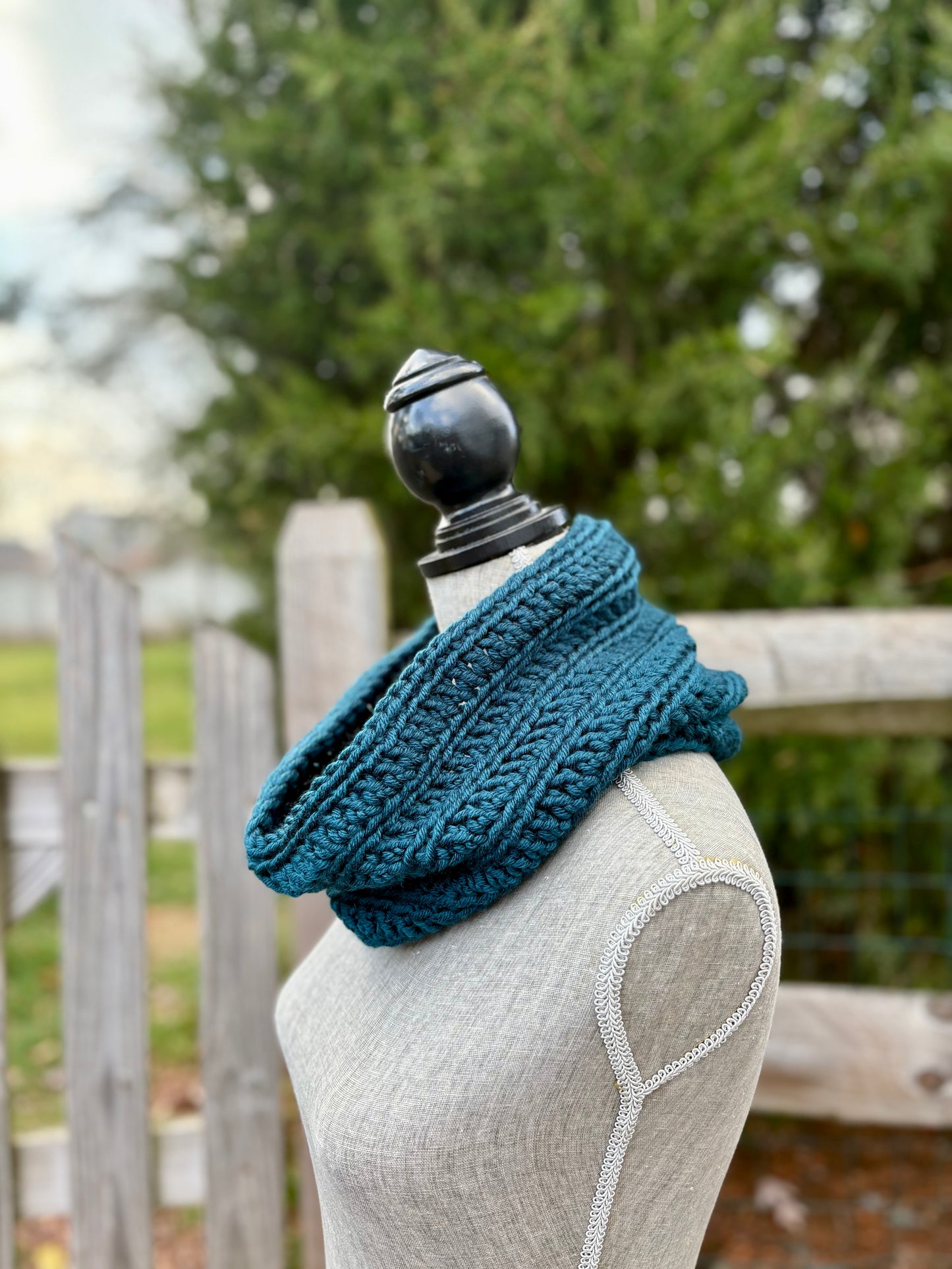 Everyday Comfort Cowl in Peacock