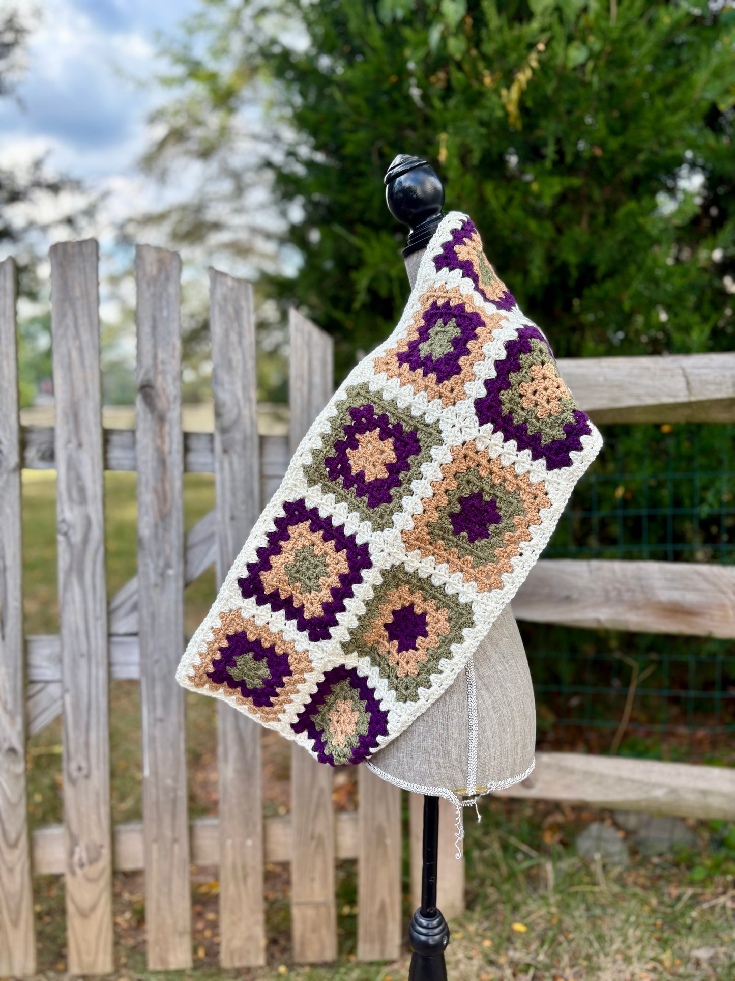 Granny Double Wrap Cowl - Aubergine & Olive