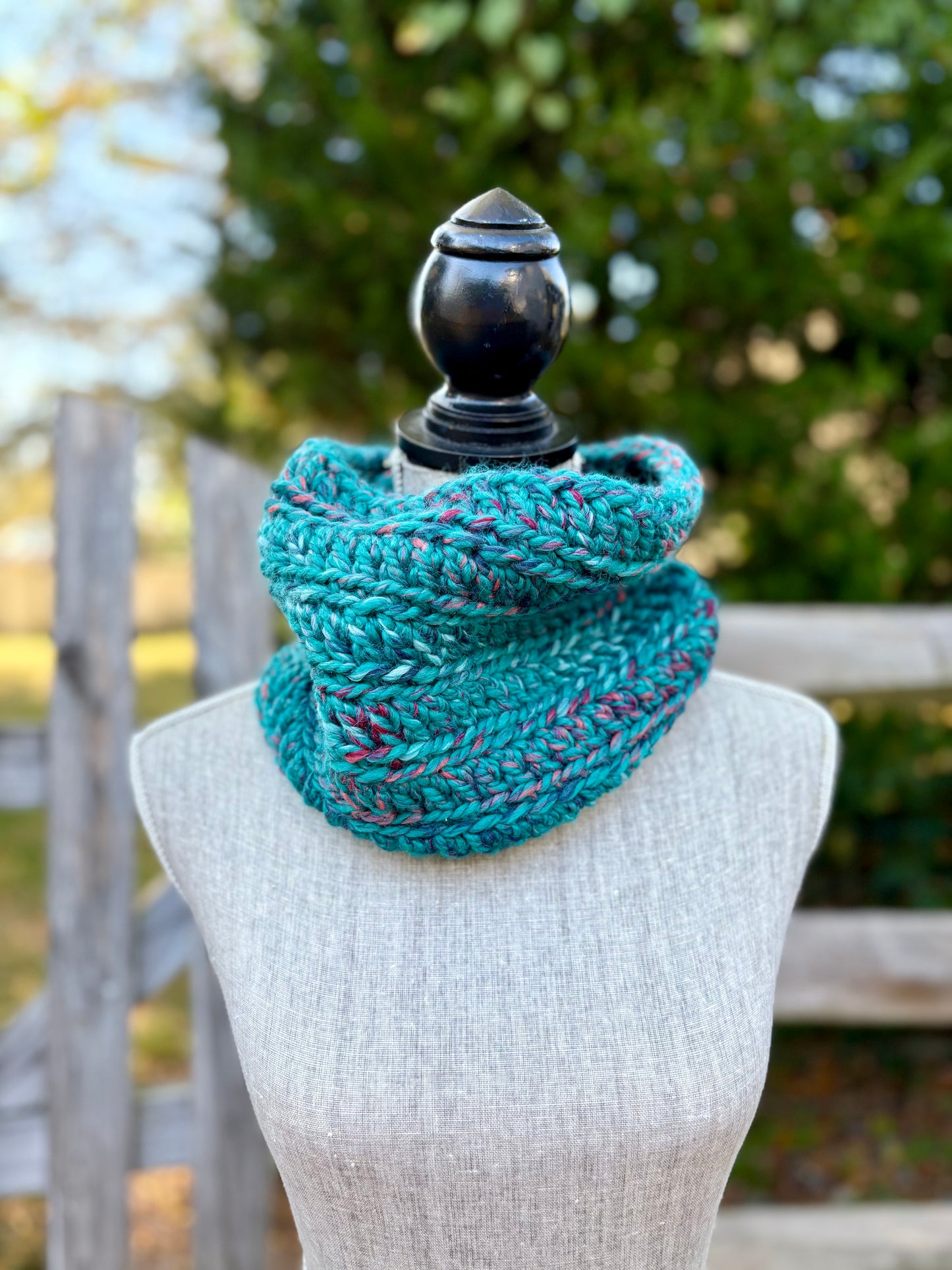 Winter Super Bulky Cowl in Teal - Wool-Ease Edition