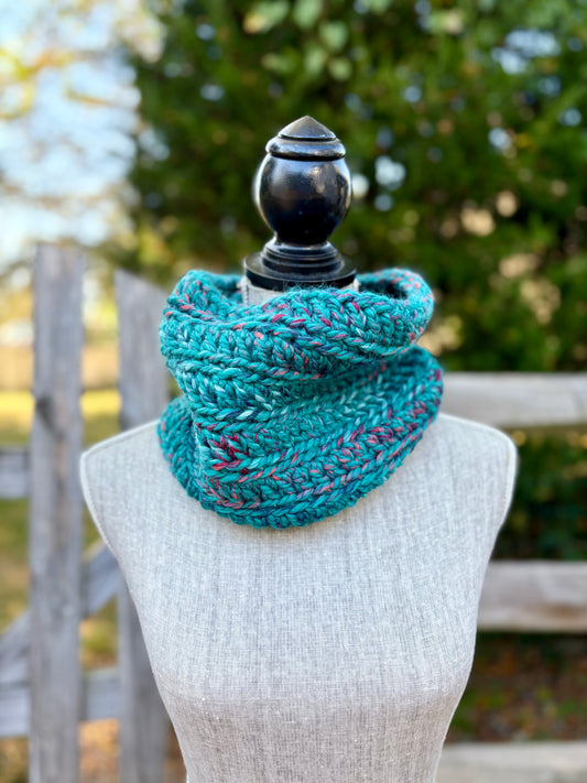 Winter Super Bulky Cowl in Teal - Wool-Ease Edition