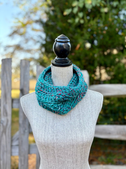 Winter Super Bulky Cowl in Teal - Wool-Ease Edition