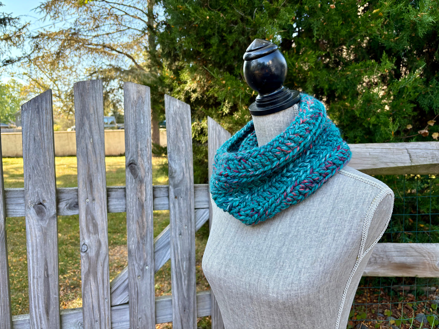 Winter Super Bulky Cowl in Teal - Wool-Ease Edition