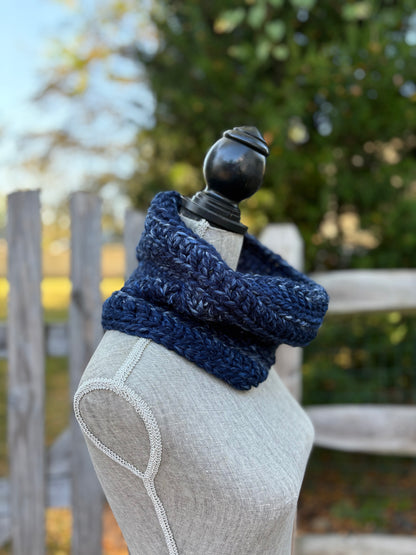 Winter Super Bulky Cowl in River Run - Wool-Ease Edition