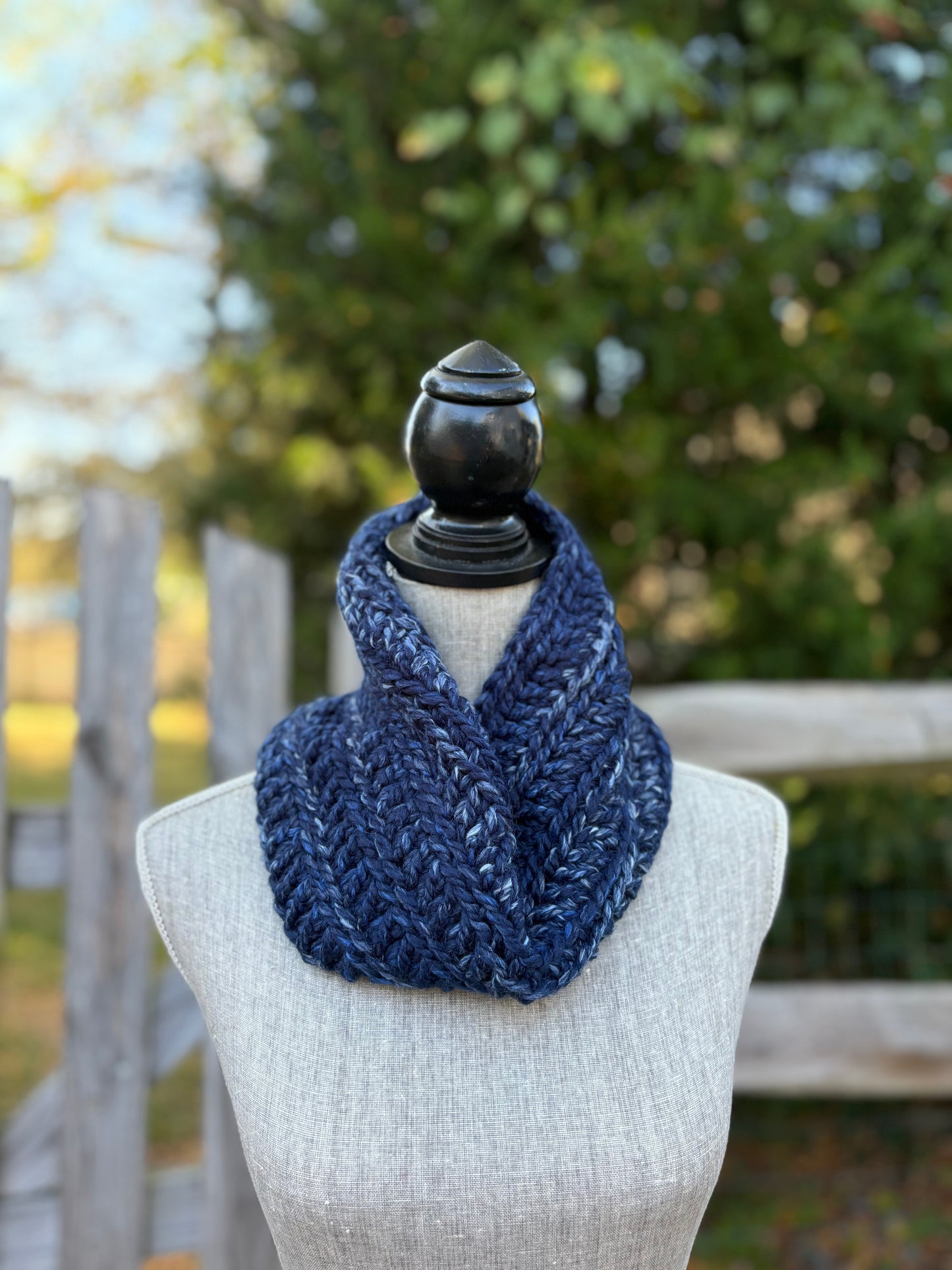 Winter Super Bulky Cowl in River Run - Wool-Ease Edition