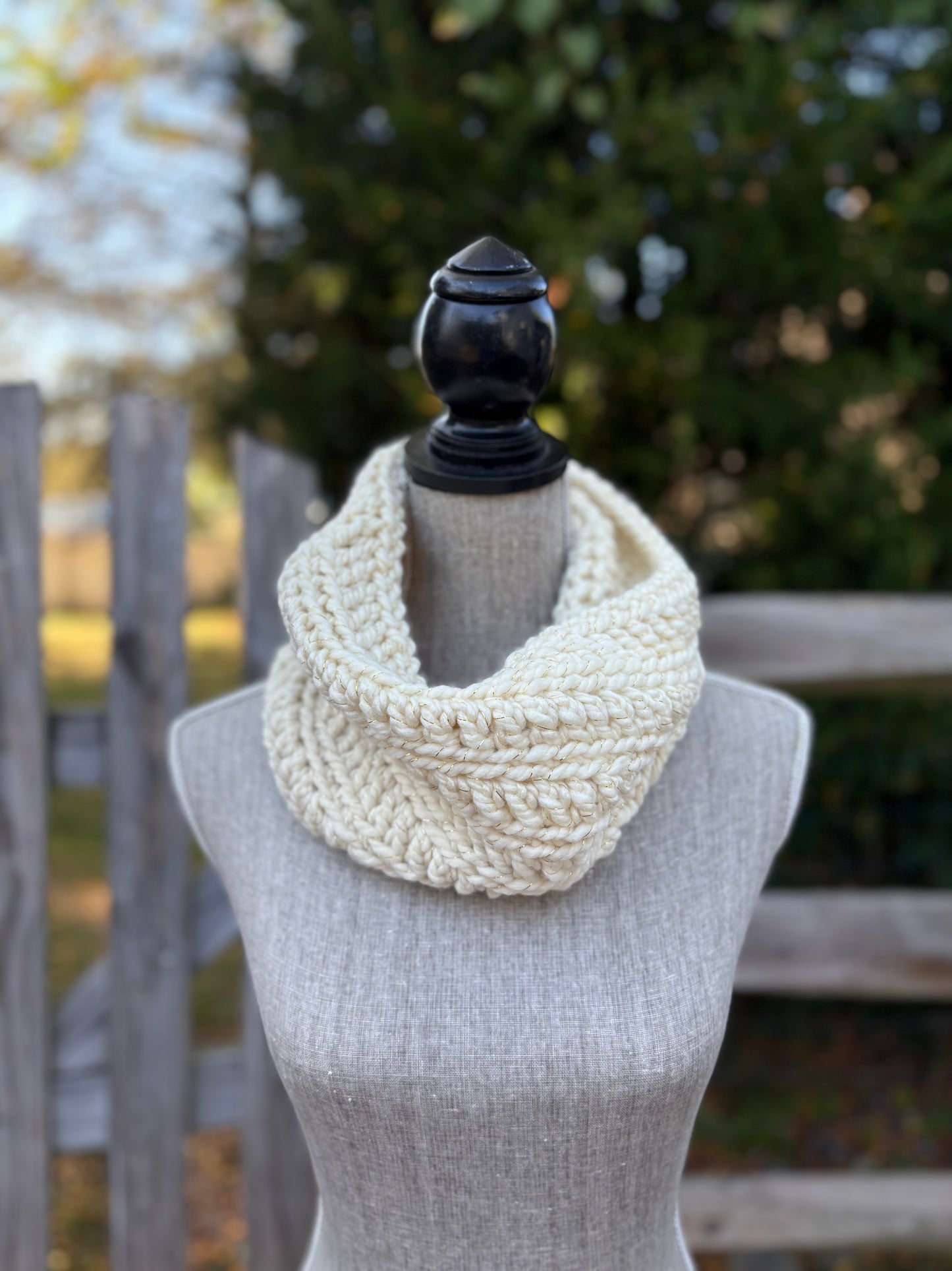 Winter Super Bulky Cowl in Starlight - Wool-Ease Edition