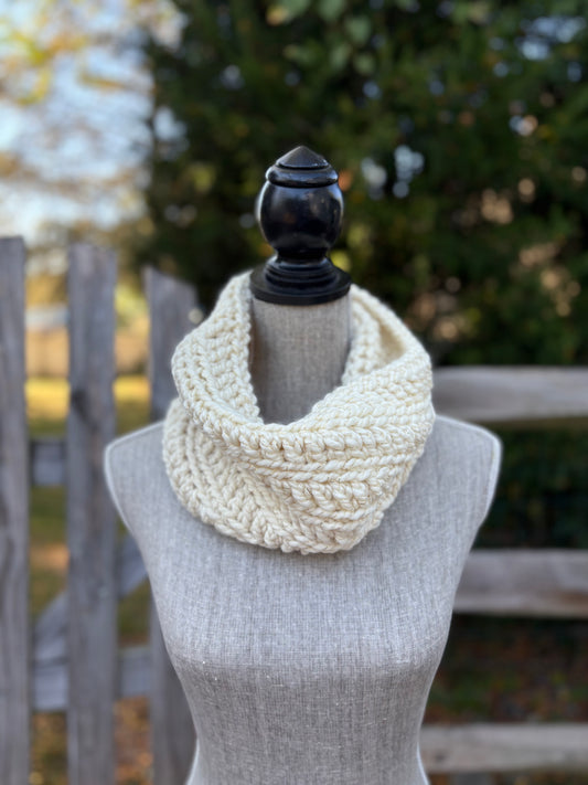 Winter Super Bulky Cowl in Starlight - Wool-Ease Edition