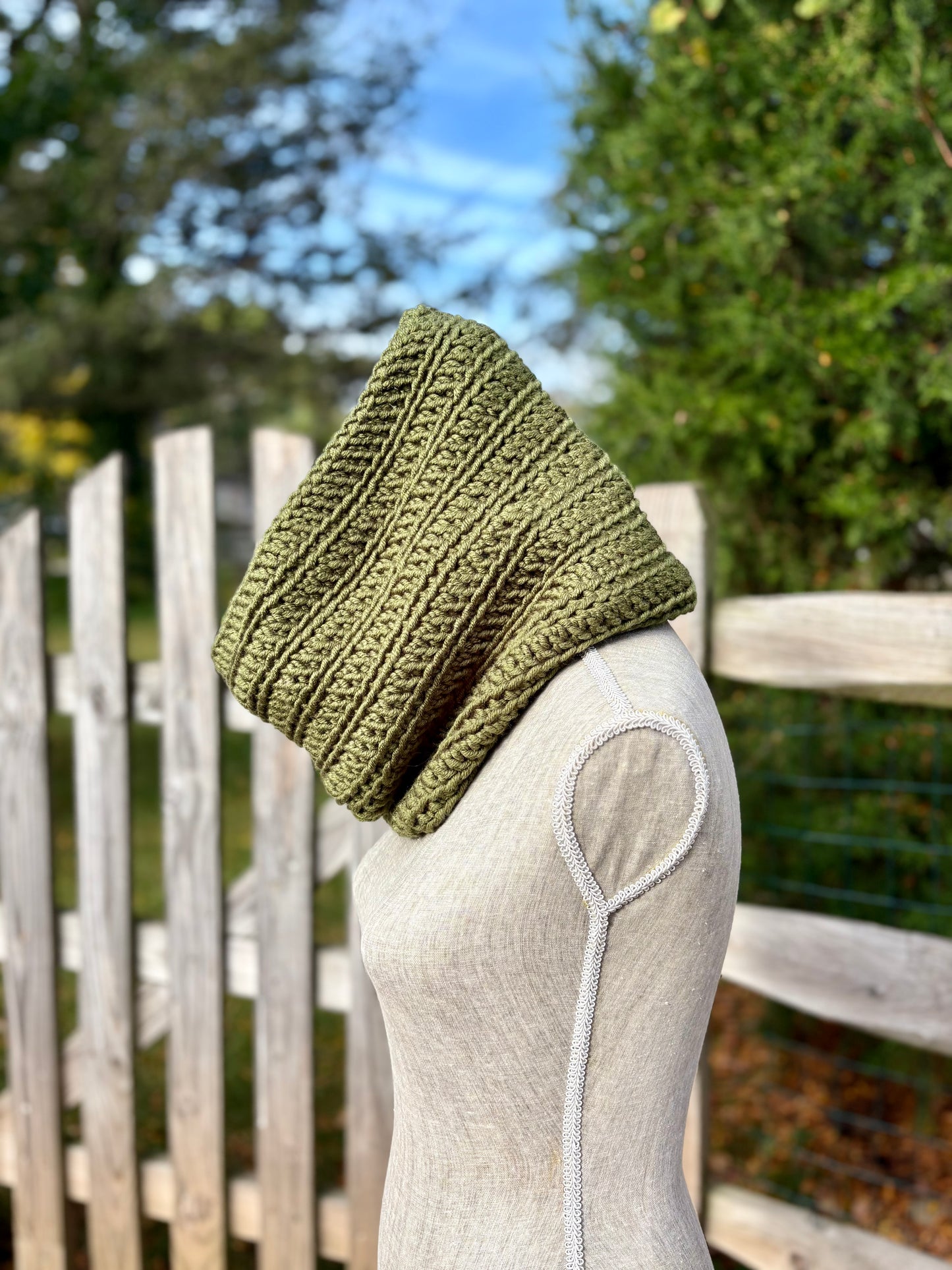 Everyday Comfort Cowl in Spruce Green