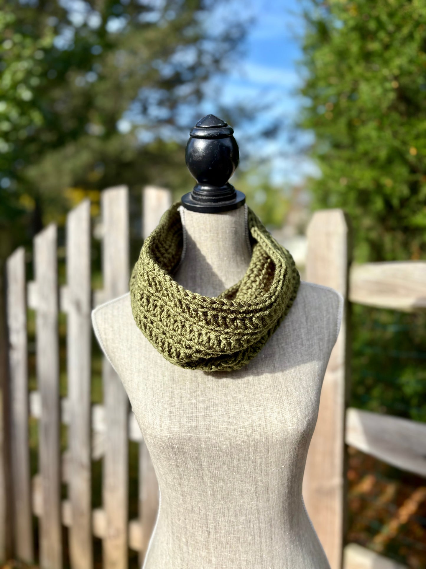 Everyday Comfort Cowl in Spruce Green