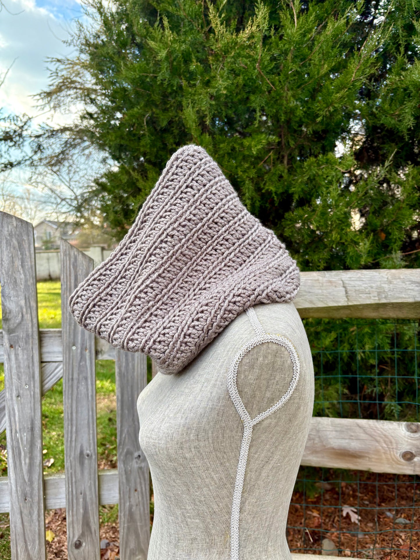 Everyday Comfort Cowl in Espresso