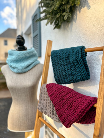 Everyday Comfort Cowl in Maroon