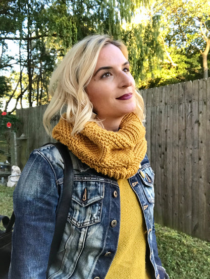 Diamond Solitaire Knit Cowl